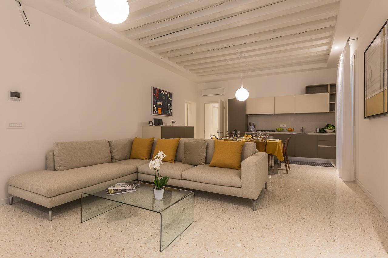 Ca' Rossini 1 Apartment เวนิส ภายนอก รูปภาพ