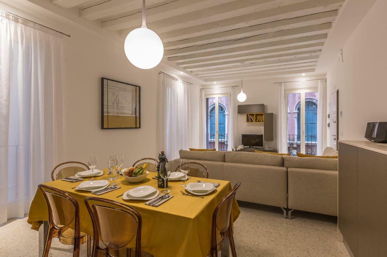 Ca' Rossini 1 Apartment เวนิส ภายนอก รูปภาพ
